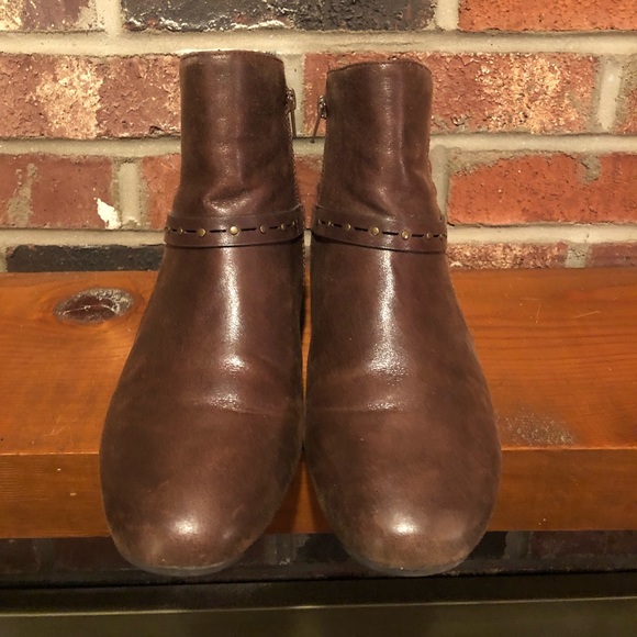 Bare Traps Porter Booties - Dark Brown - Soft & comfy! - Picture 3 of 10